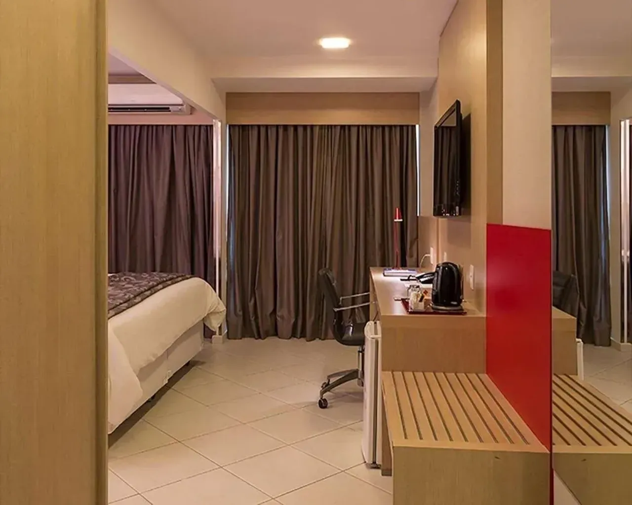 Apartamento sem mobília com 1 quarto e sacada — photo 11