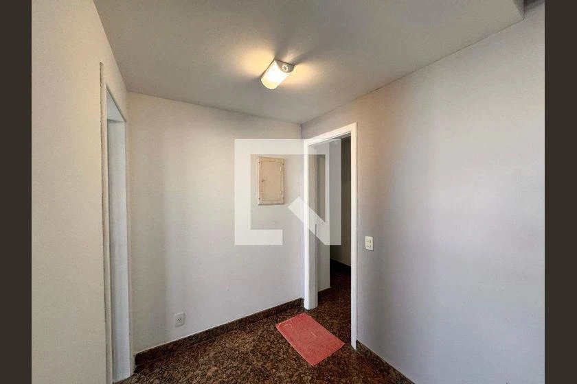 4 quartos e banheira: apartamento de 233 m² — photo 36