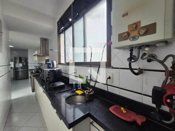 Furnished apartment, 325 m², with a home office — photo 46