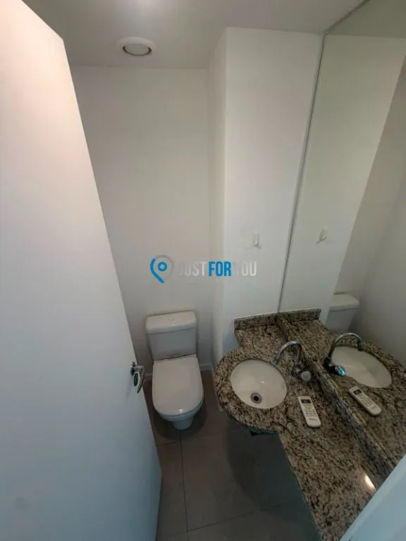 Apartamento de 2 quartos com varanda envidraçada — photo 25