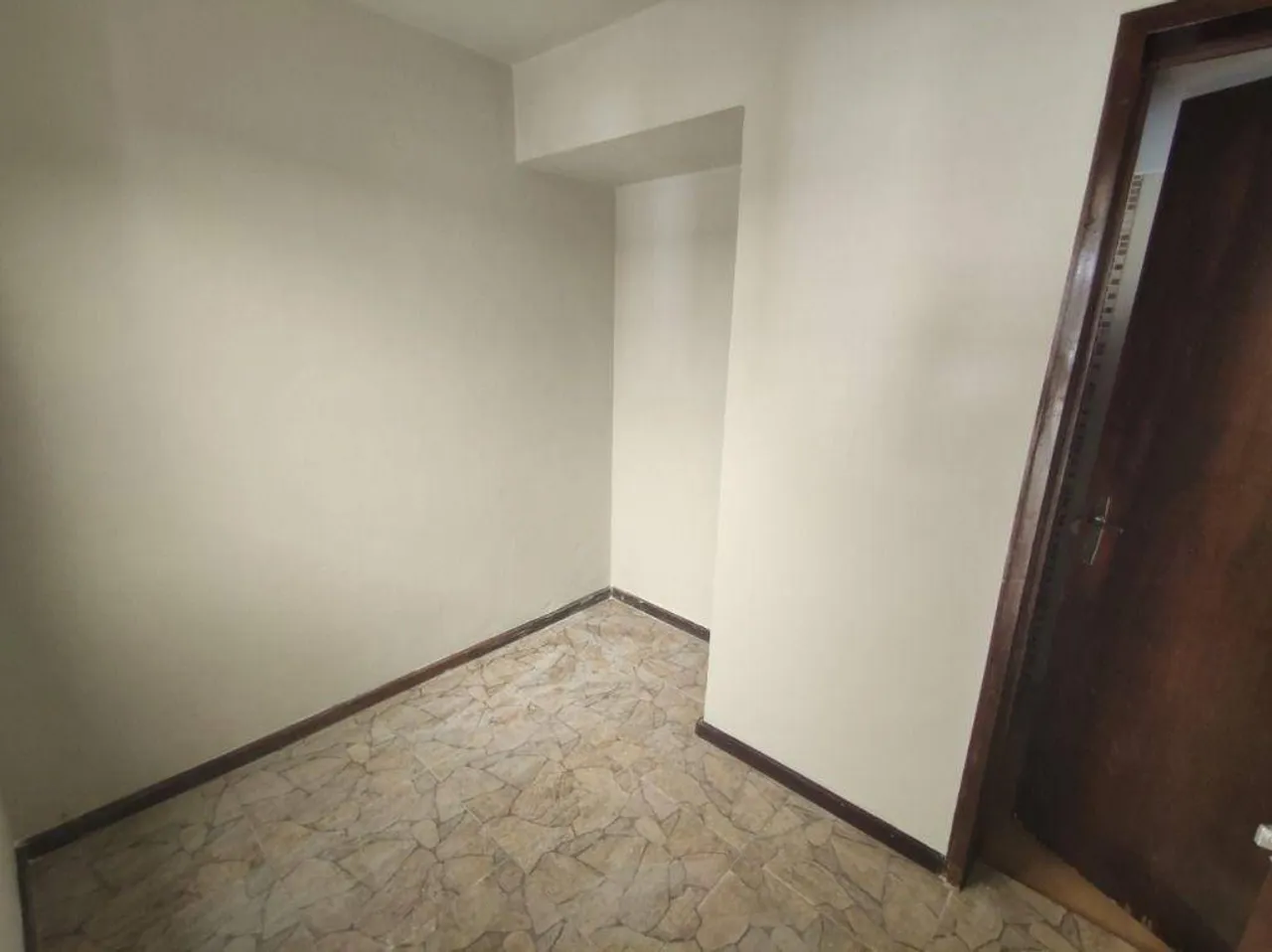 Two-story house with 3 bedrooms and 2 bathrooms — photo 19