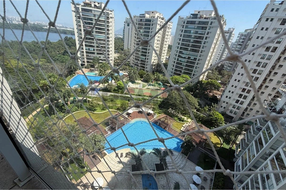 Private pool in a 2-bedroom apartment, 78 m² — photo 22
