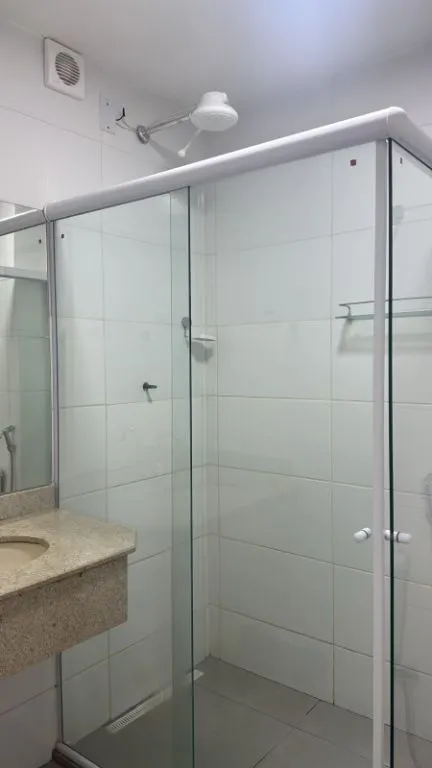 1-bedroom apartment with en-suite and closet on the 1st floor — photo 10