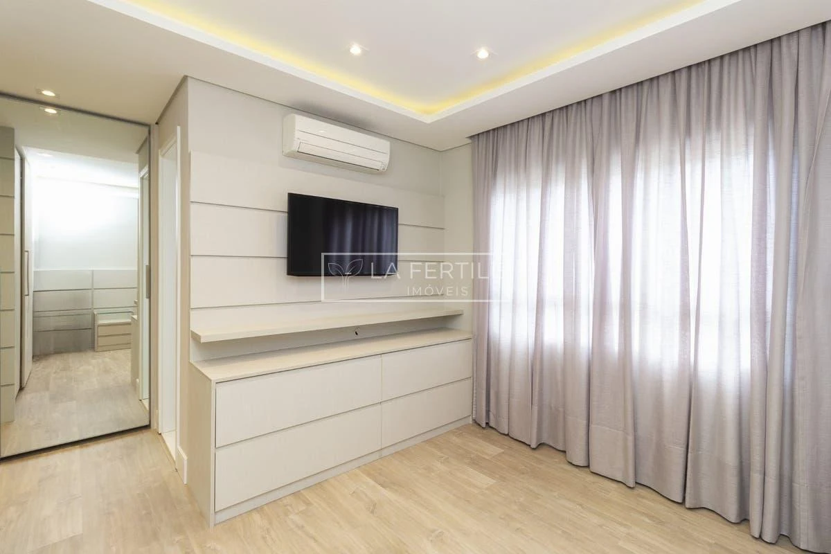 Apartment, 158 m², with a walk-in closet — photo 39