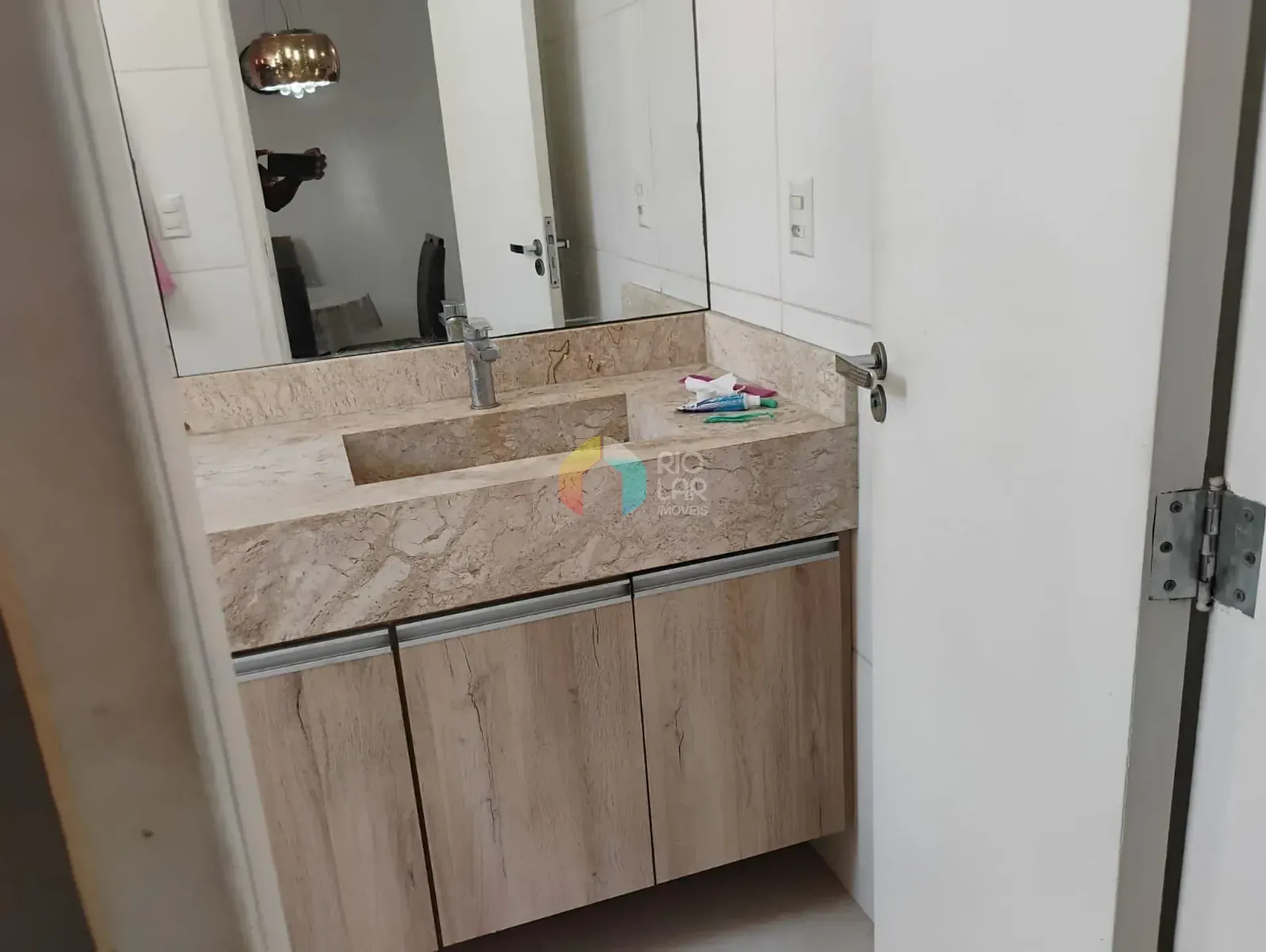 Furnished penthouse with 3 bedrooms and a balcony — photo 23