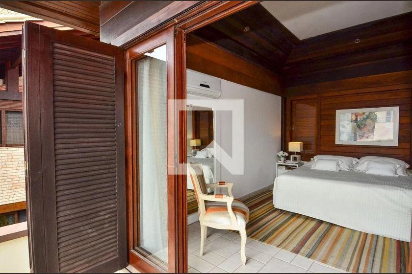 Ванна и 6 спален: дом 315 м² — photo 40