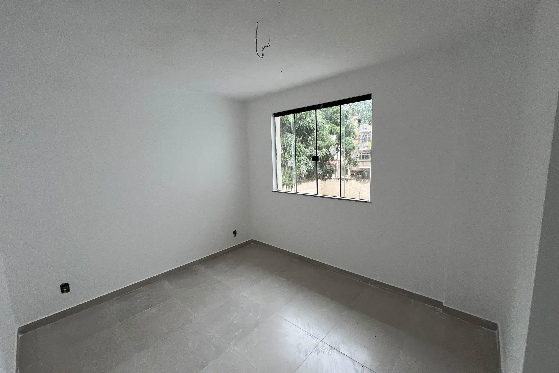 2-bedroom apartment with a mountain view — photo 17