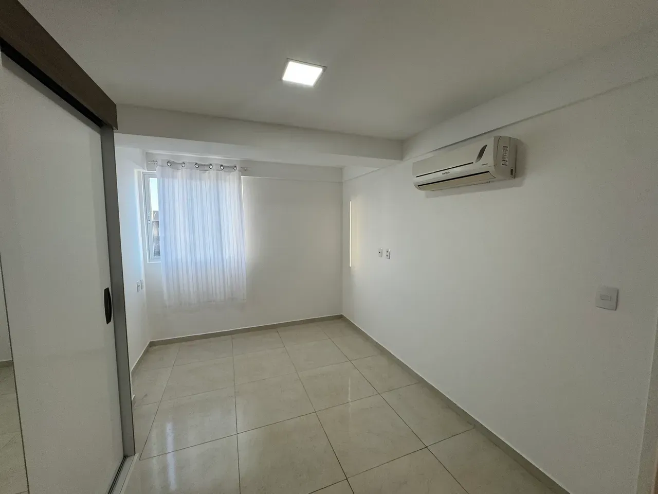 2-bedroom apartment with a washing machine — photo 18