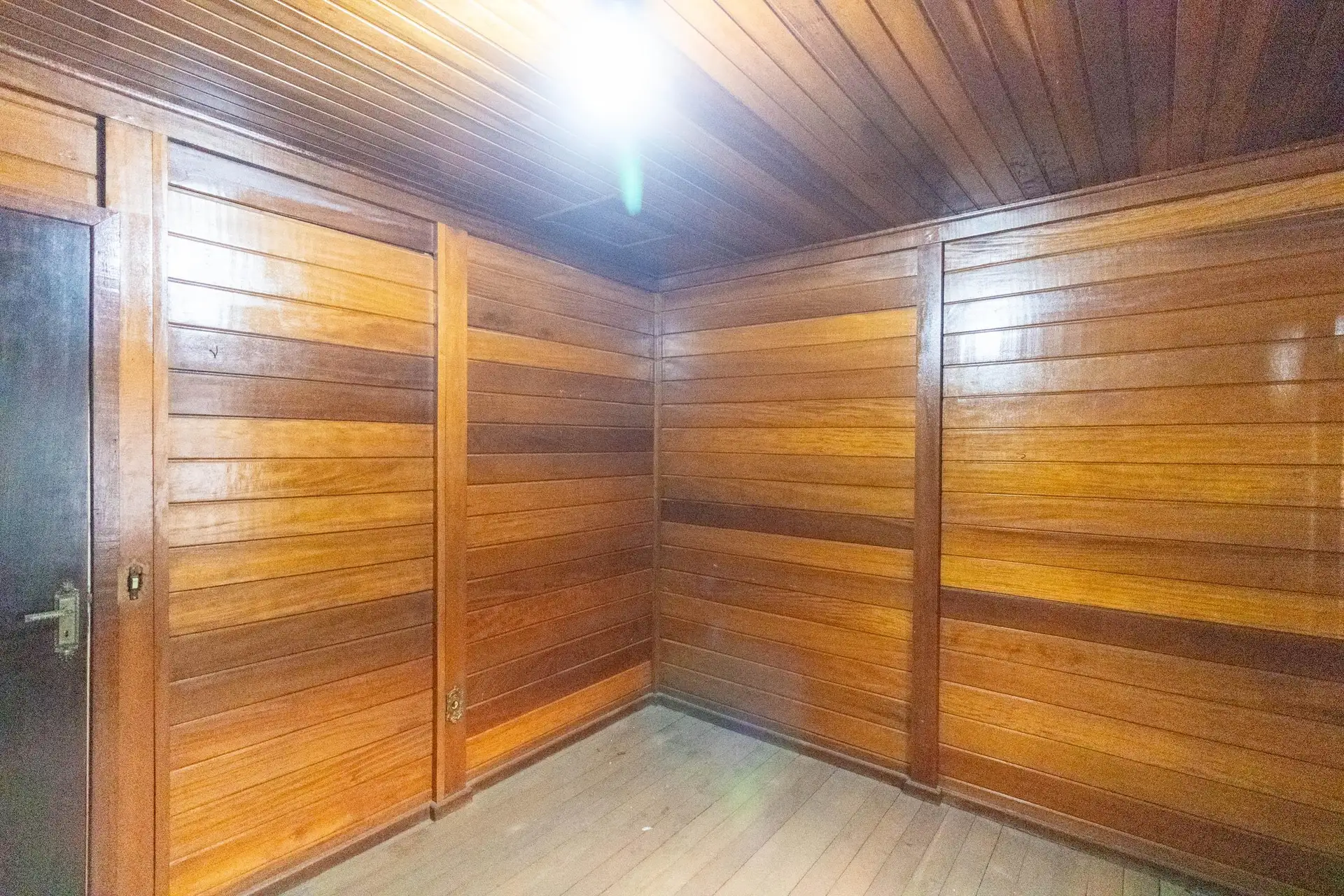 House with 2 bedrooms and a balcony — photo 23