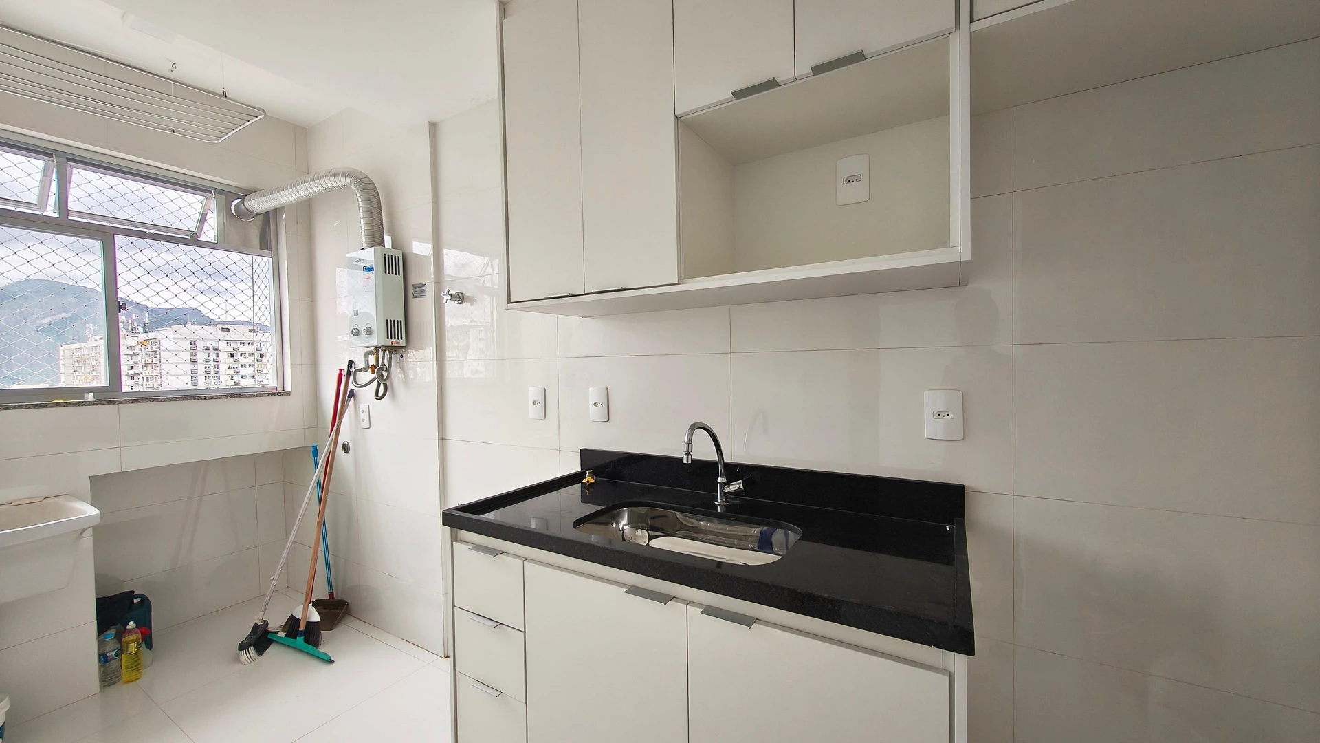 Mountain view in a 2-bedroom apartment, 55 m² — photo 4