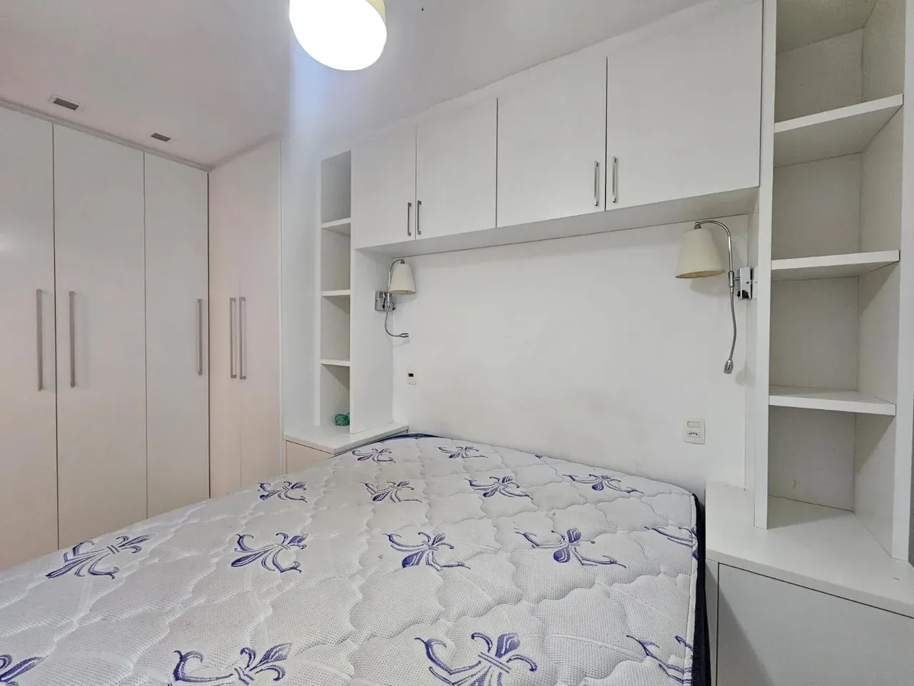 Apartment with separate gas kitchen and 4 bathrooms — photo 19