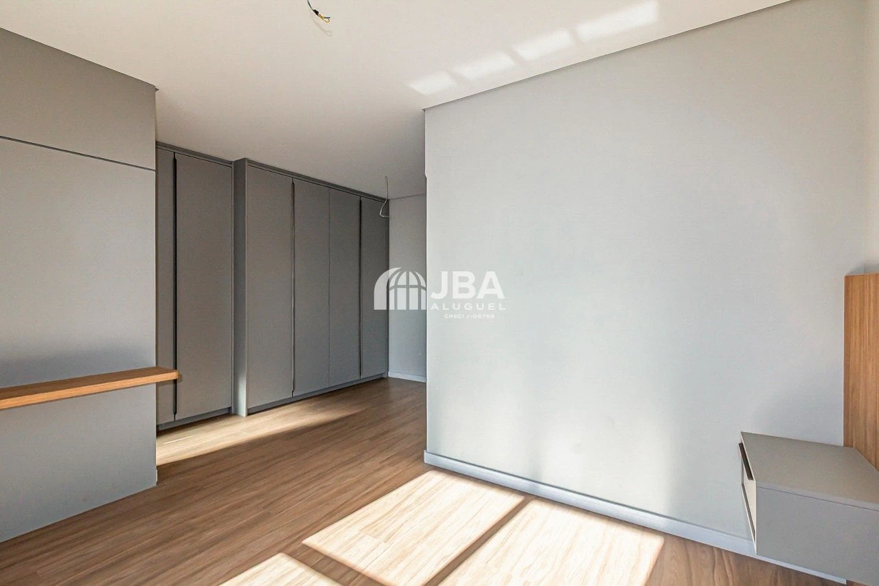 3-bedroom apartment, 1 with its own bathroom, 105 m² — photo 4