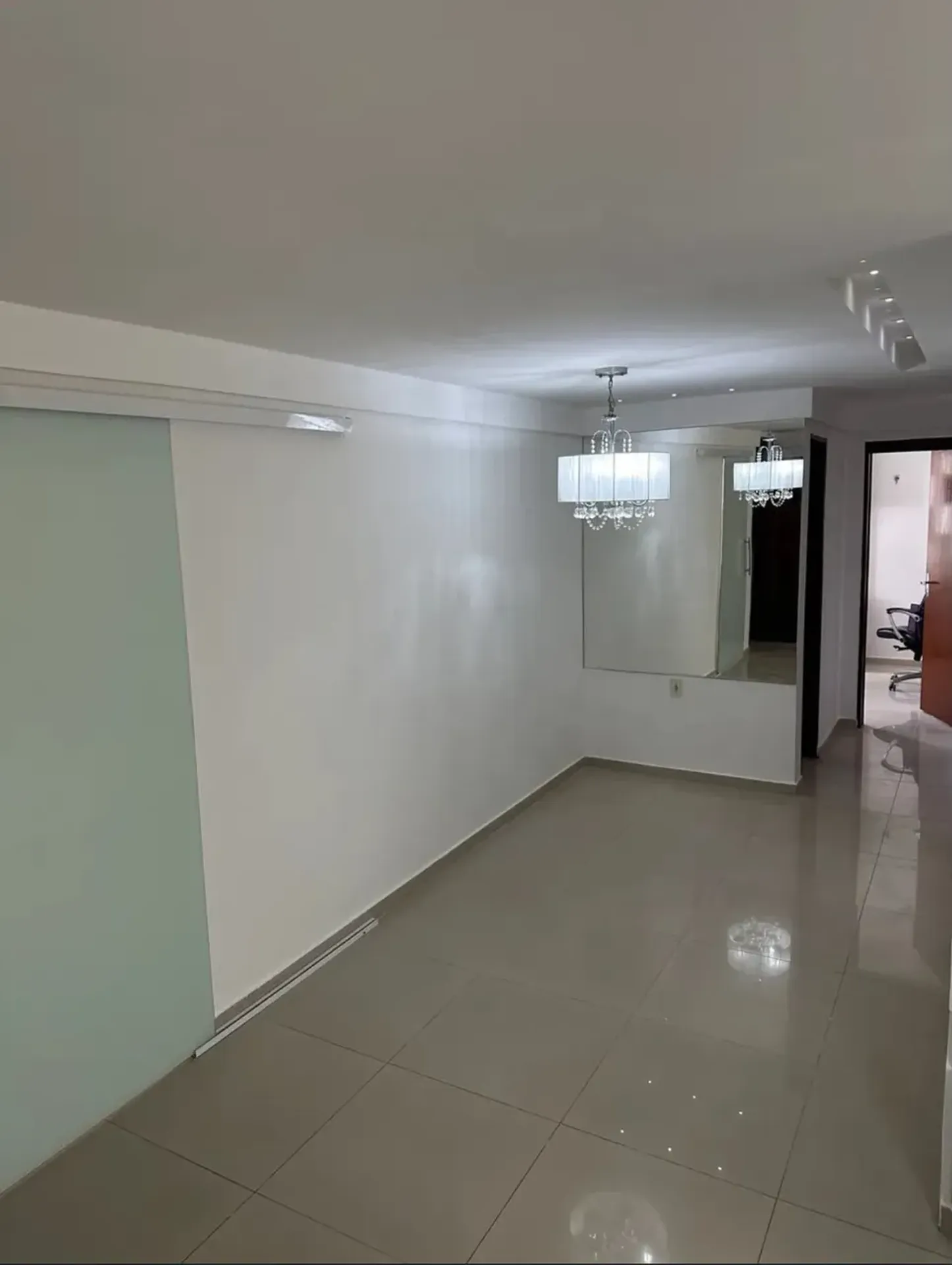 Рабочее место и 2 спальни: квартира 84 м² — photo 2