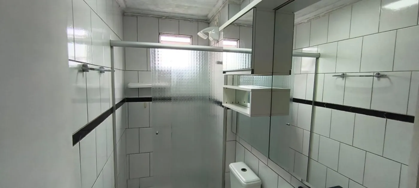 3-bedroom apartment with a home office in Curitiba — photo 37