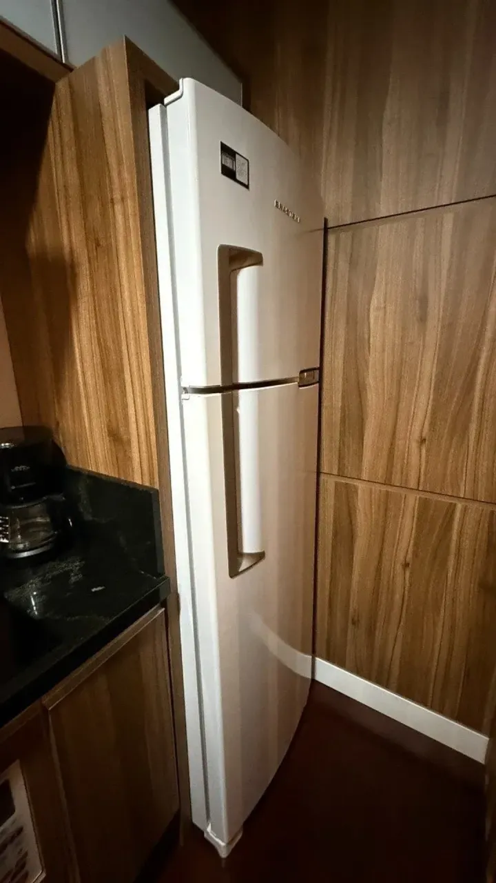 Furnished 1-bedroom apartment with an open kitchen — photo 17