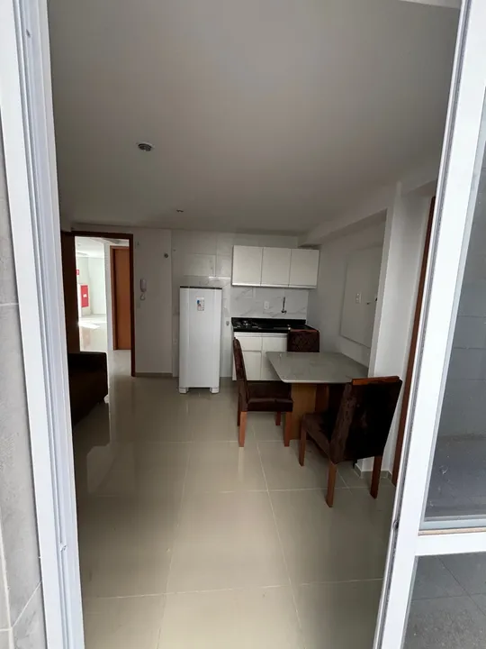 Furnished 1-bedroom apartment with open kitchen — photo 2