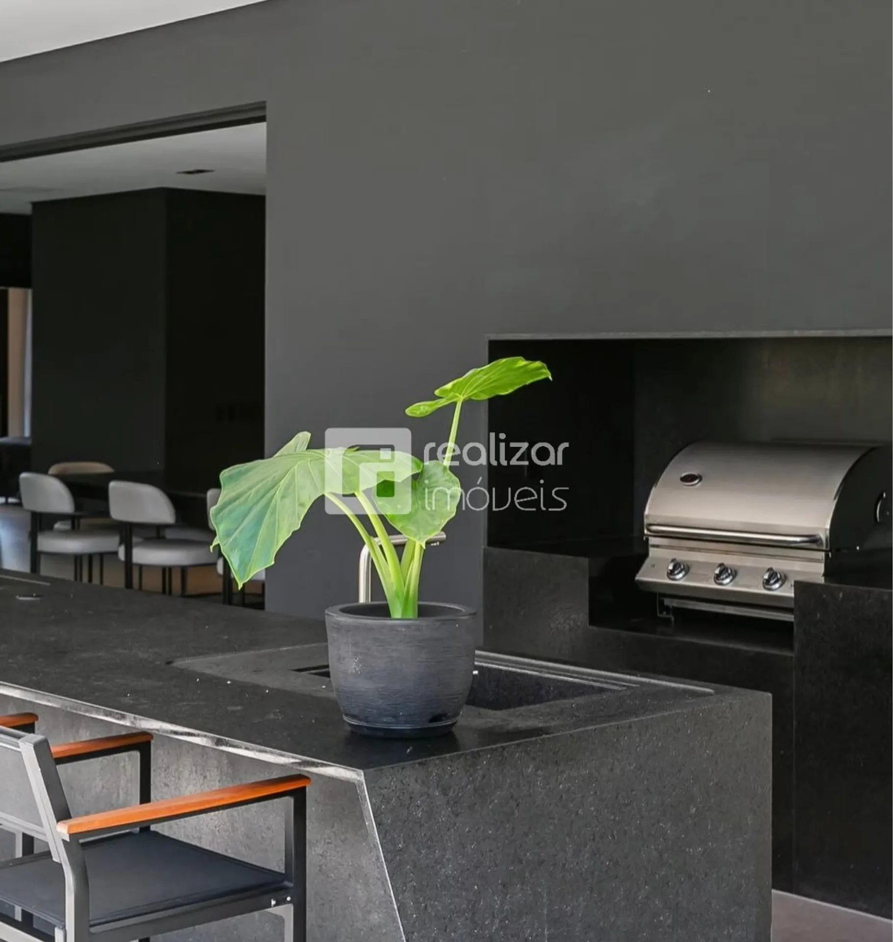 Casa de 5 suites con jardín privado, 645 m²