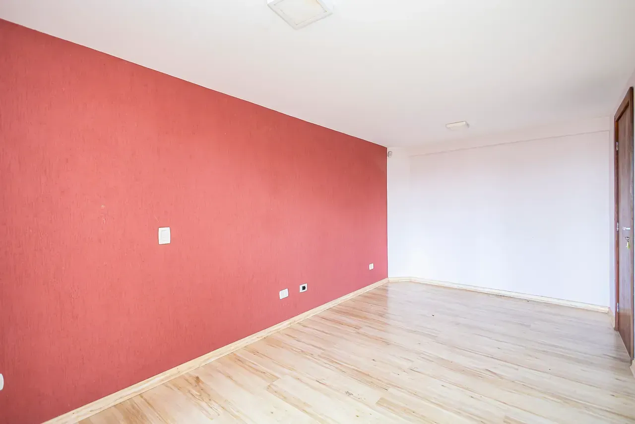Furnished house with 5 bedrooms and 470 m² — photo 98