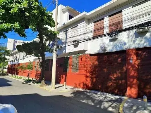 Будинок для оренди з 1 спальнею, 1 ванною та 64 м²