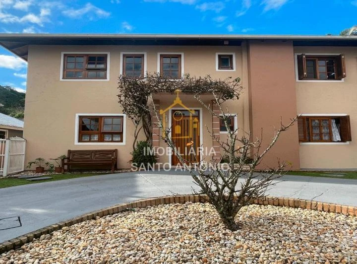 Дом в кондоминиуме 594 м²: 4 спальни и 2 парковки — photo 2