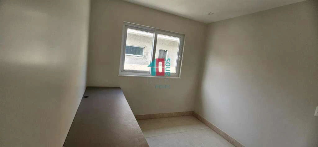 House with 4 bedrooms, 3 en-suites, 11 bathrooms and 2 parking — photo 3
