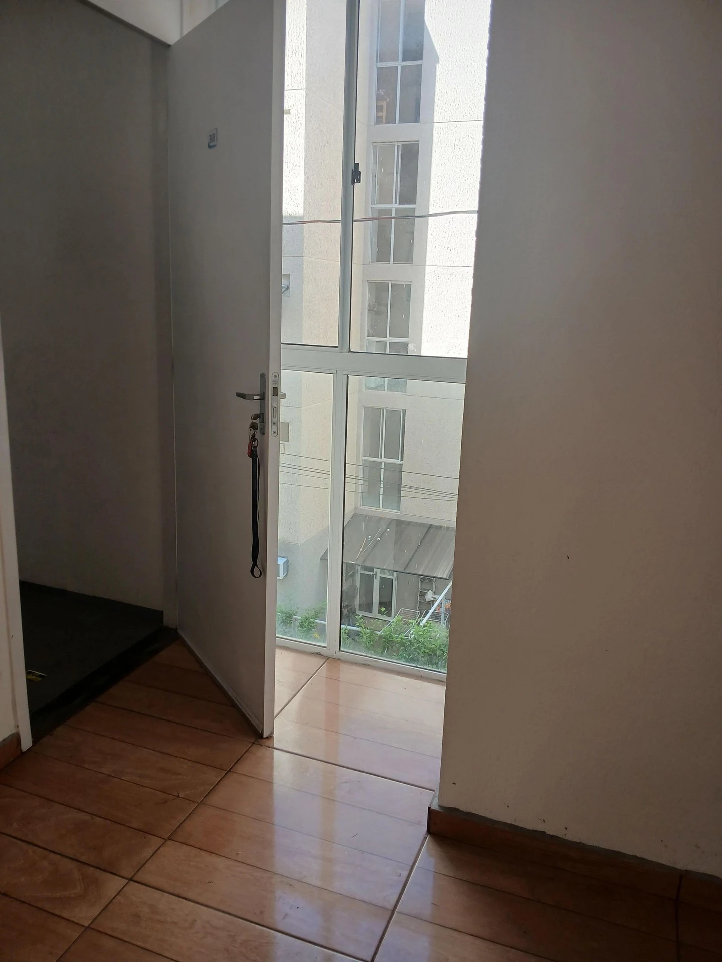2-bedroom unfurnished apartment with separate gas kitchen — photo 16