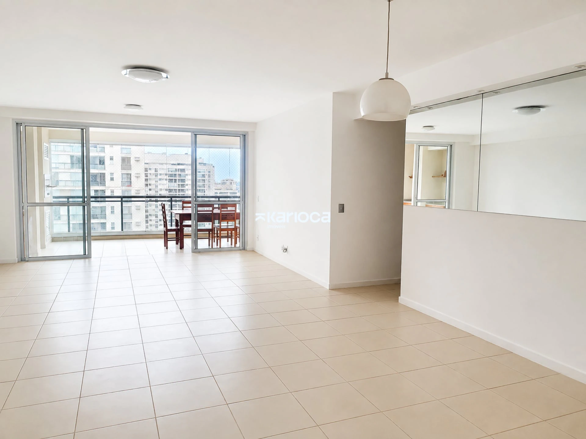 Apartamento de 169 m² com 4 suítes e 2 vagas — photo 3