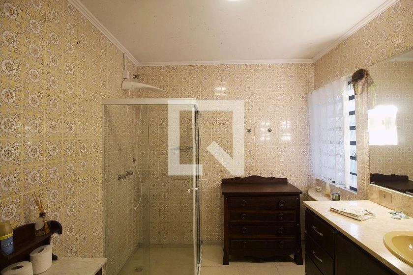 5-bedroom house with a home office — photo 34