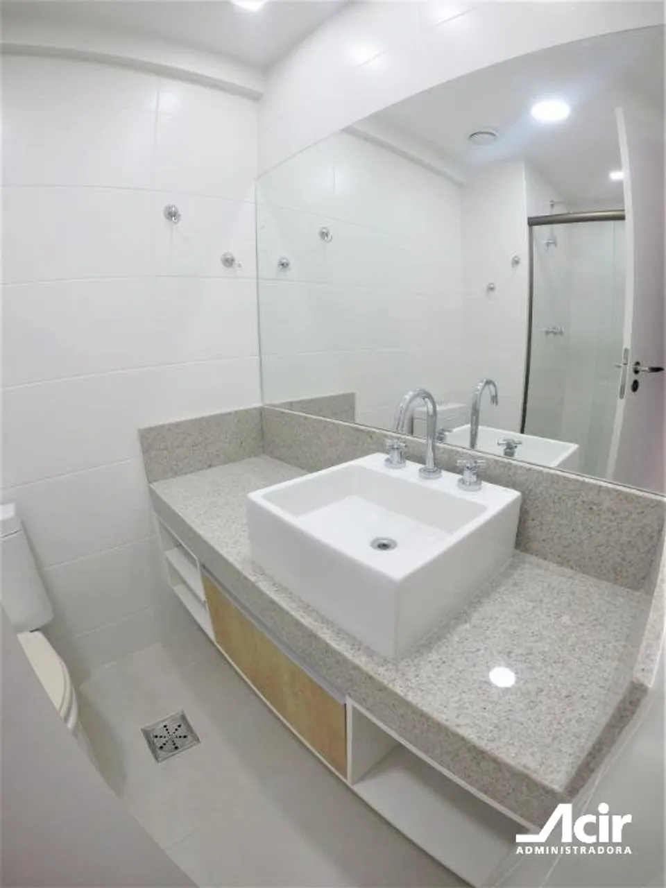 2-bedroom apartment with 3 bathrooms and 64 m² — photo 13
