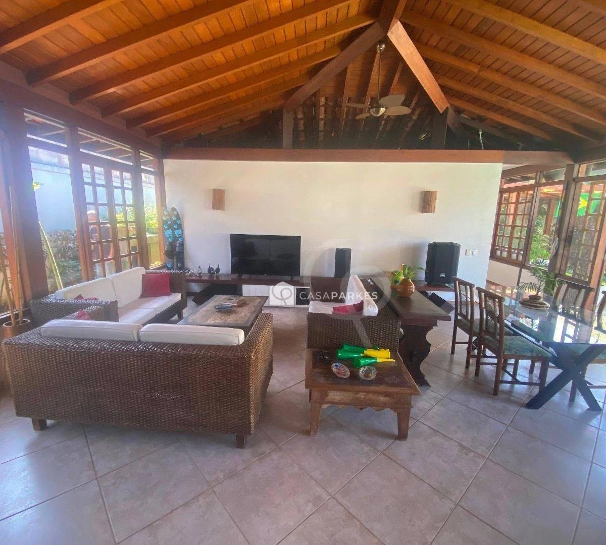 Casa com 5 quartos e 5 banheiros, 570 m², cozinha a gás — photo 18