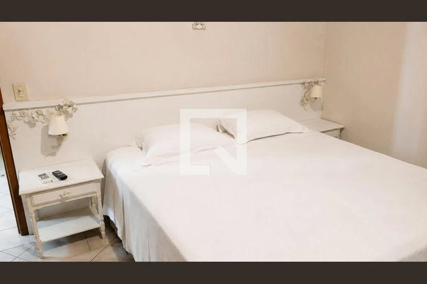 Облаштований будинок з 4 спальнями та 320 м² — photo 33