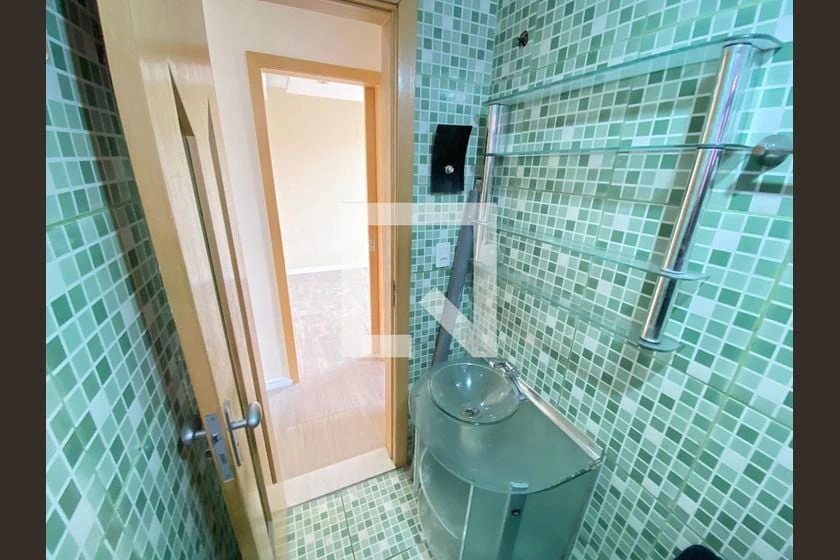 Unfurnished 2-bedroom apartment with 52 m² and views — photo 2