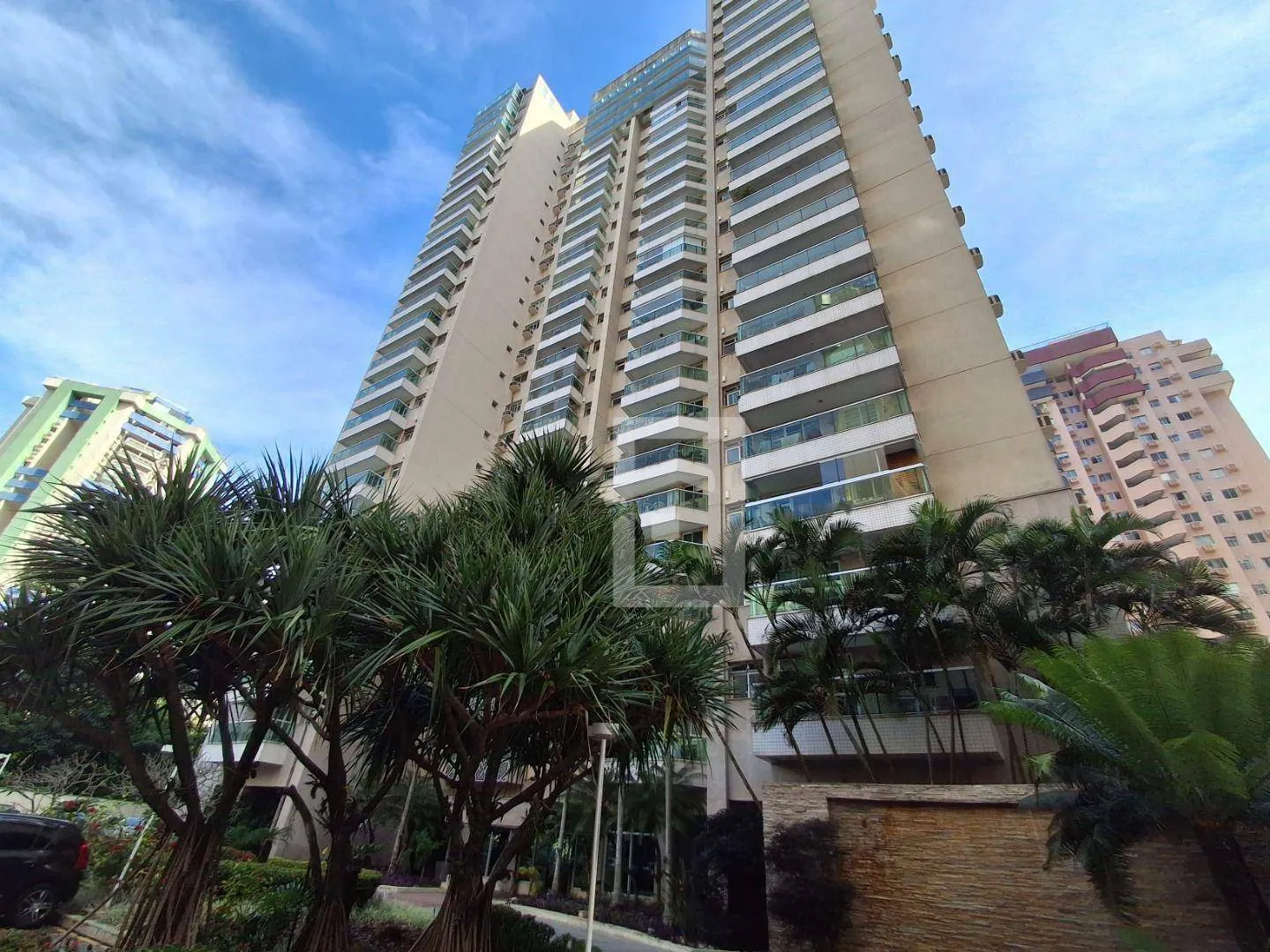 Glass-enclosed balcony in a 2-bedroom apartment, 64 m² — photo 6