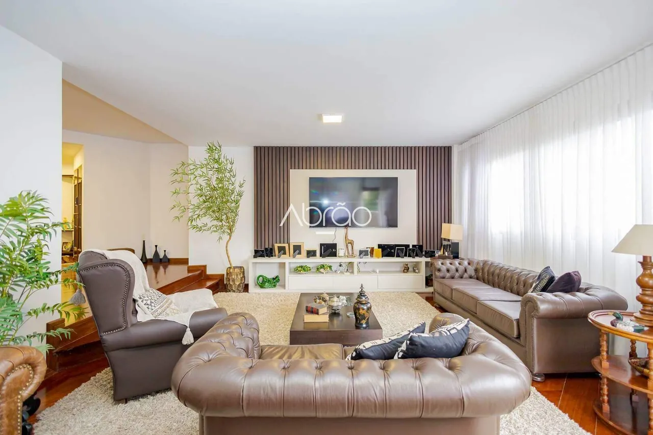 4-bedroom apartment with 2 en-suites and 427 m² — photo 3