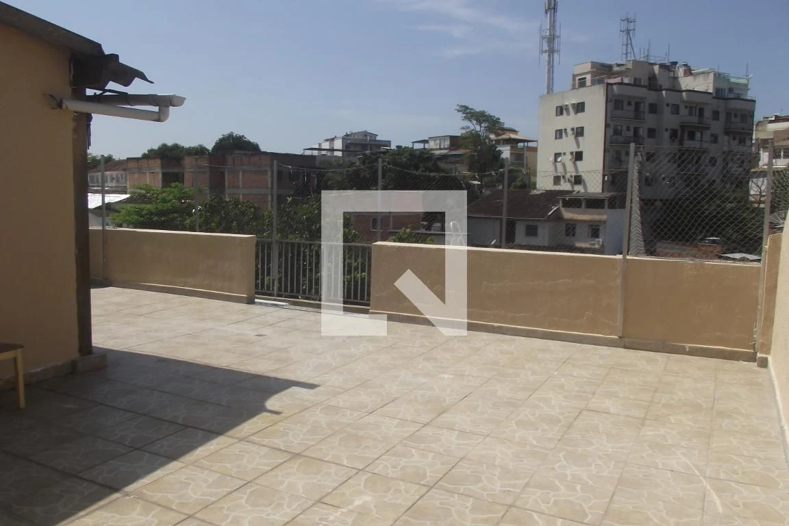 Unfurnished 2-bedroom apartment with a suite bathroom — photo 8