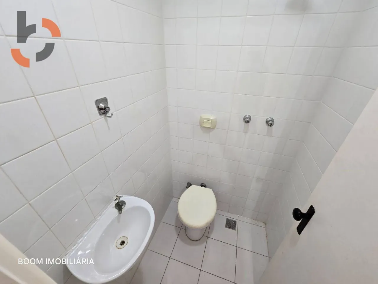 3-bedroom apartment with a closed gas kitchen — photo 11