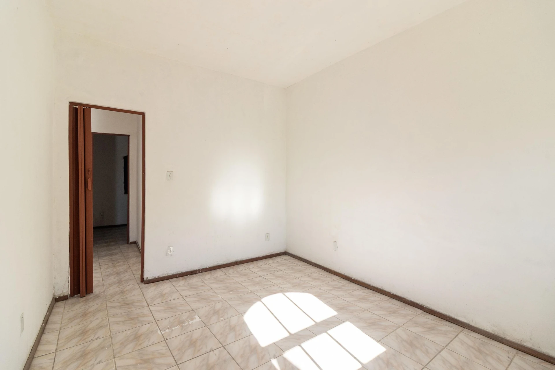 Casa sin amueblar con 2 dormitorios y balcón — photo 13