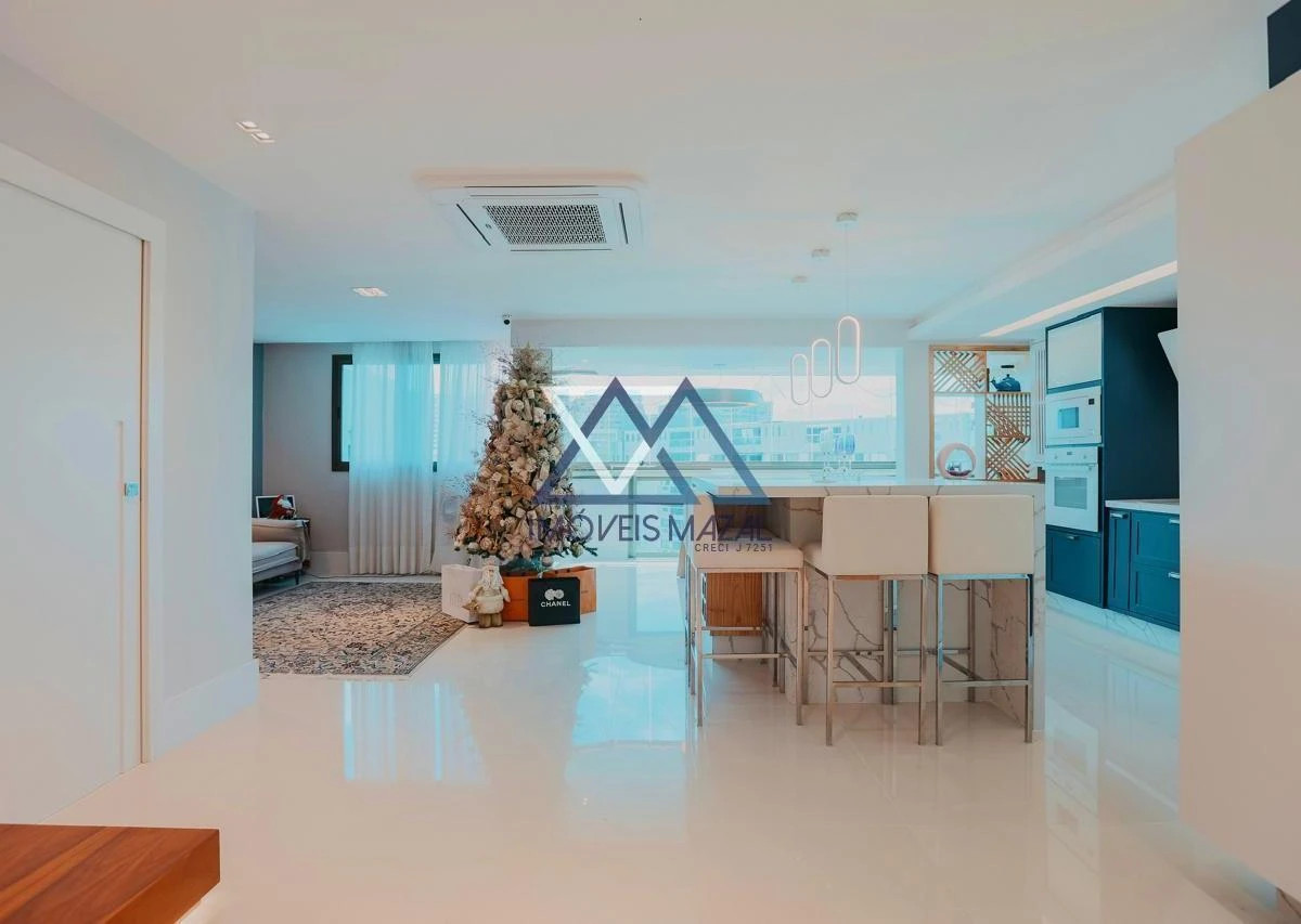 Ванна та 1 спальня: квартира 200 м² — photo 26