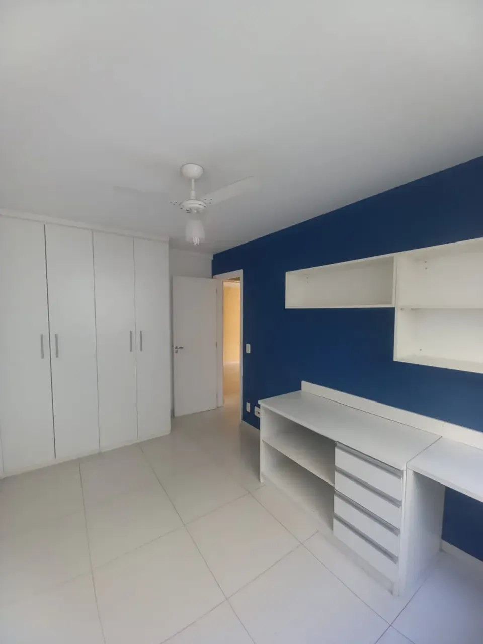 2-bedroom apartment with open-plan kitchen — photo 4