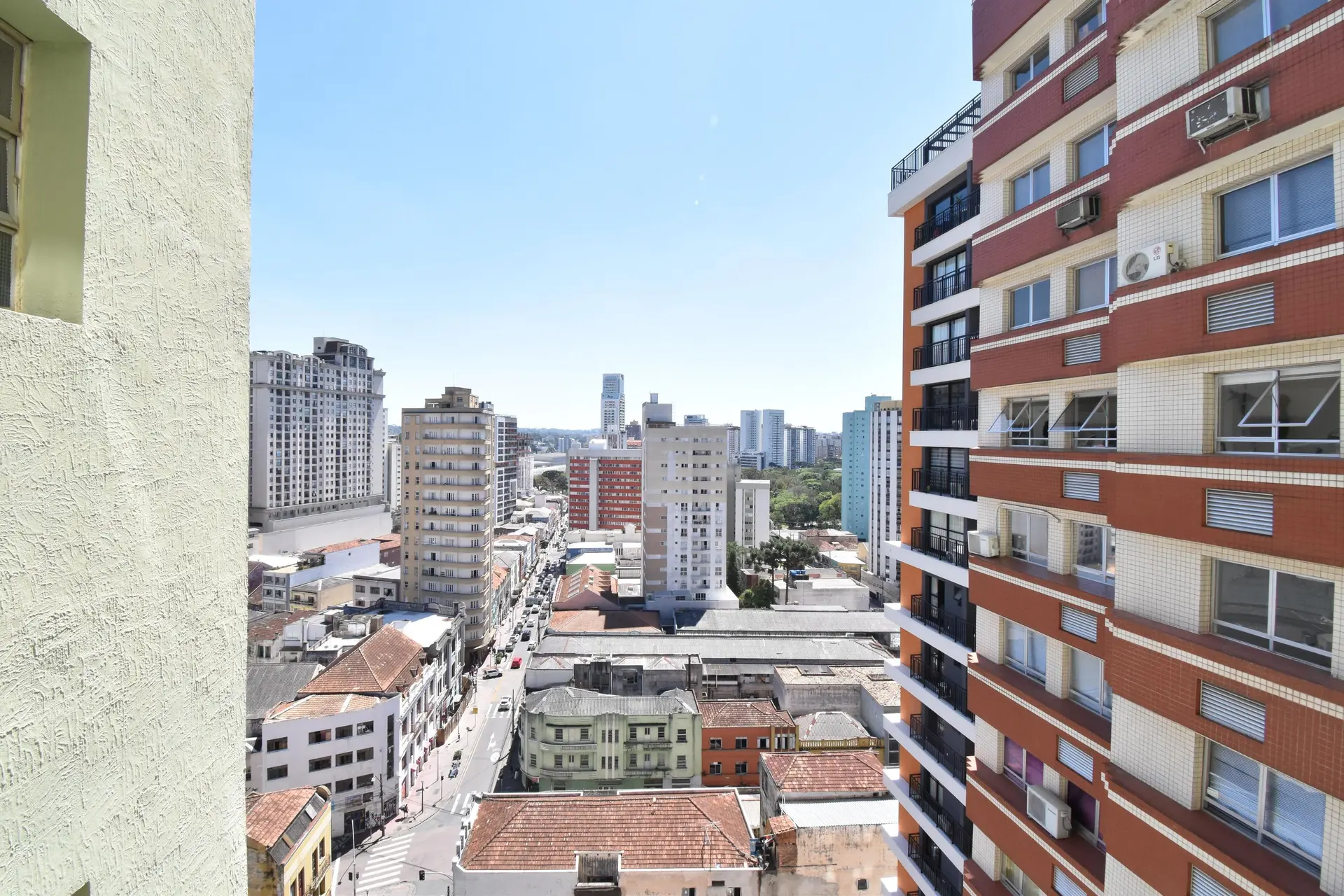 Bañera y 3 dormitorios: departamento de 219 m² — photo 43