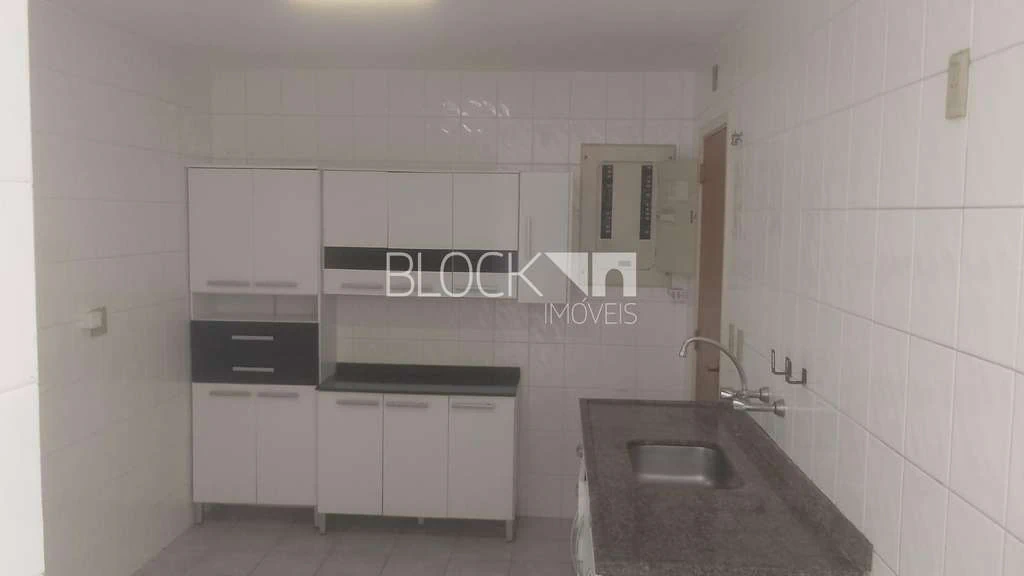 183 m² unfurnished apartment with 3 bedrooms and mountain view — photo 4