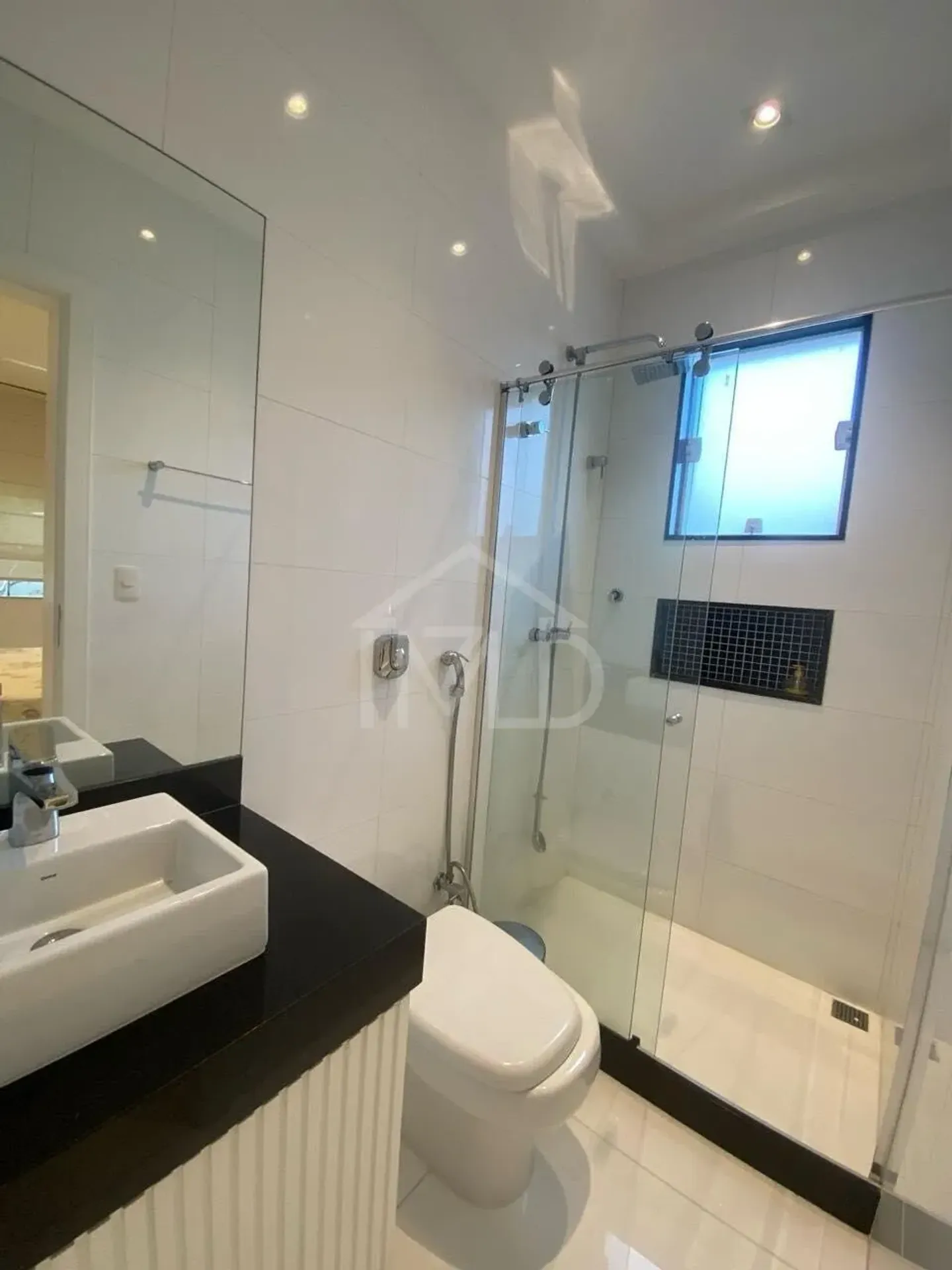 Furnished house with 5 en-suite bedrooms and pool — photo 42