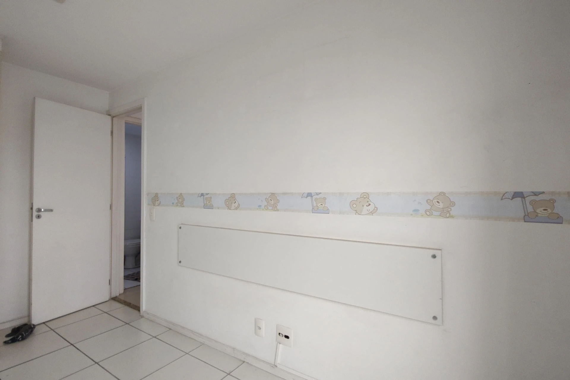Furnished apartment with 3 bedrooms and 2 parking spots — photo 51