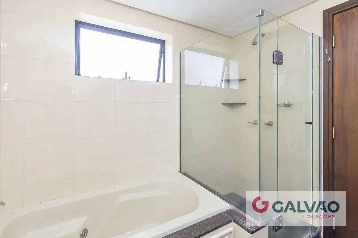 Apartment, 180 m², with a bathtub — photo 24