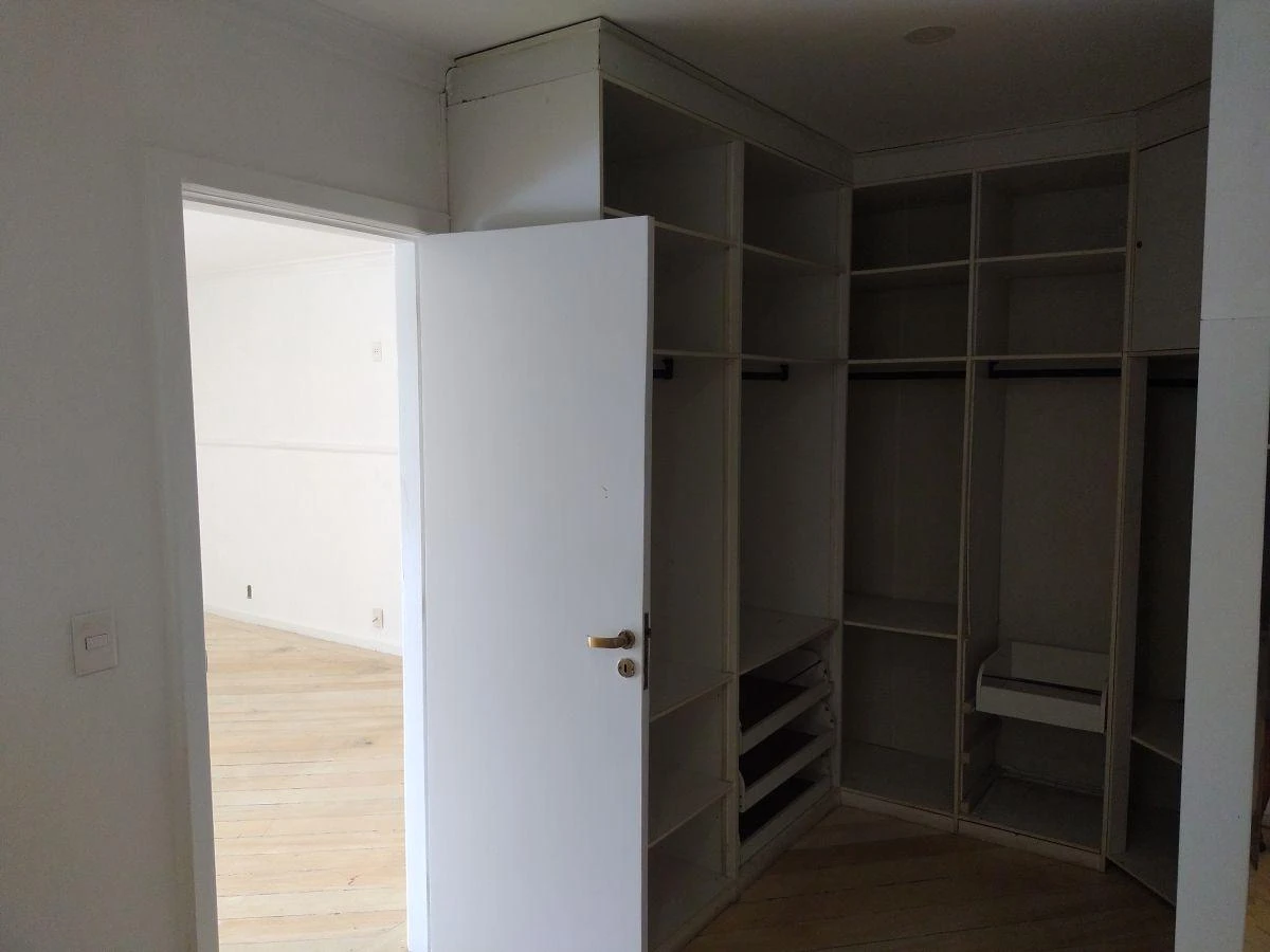 Casa de 650 m² con 6 suites y 5 plazas — photo 7