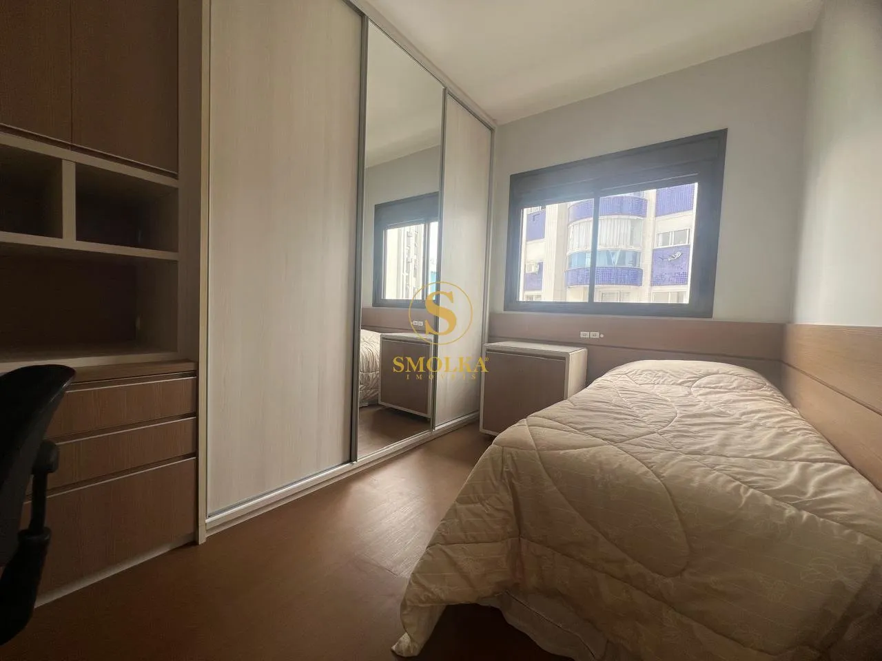 98 m² apartment with an open-plan kitchen and parking — photo 16
