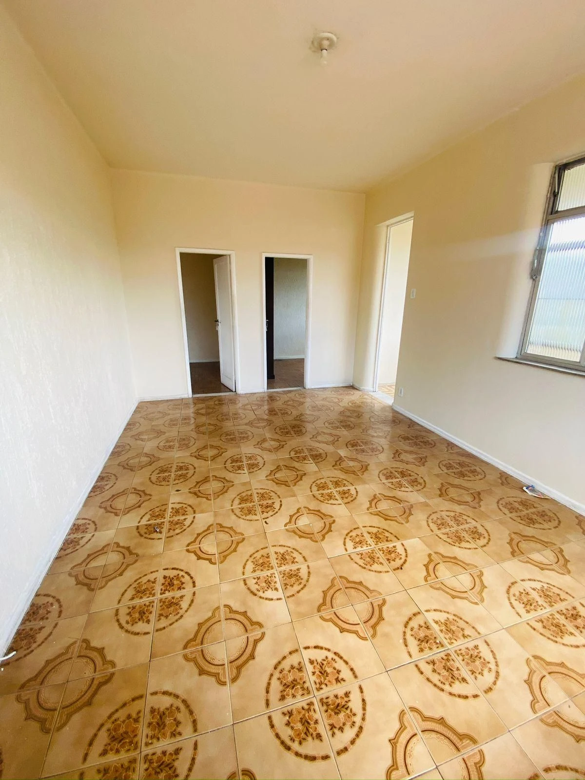 2-bedroom unfurnished apartment with 1 bathroom — photo 9