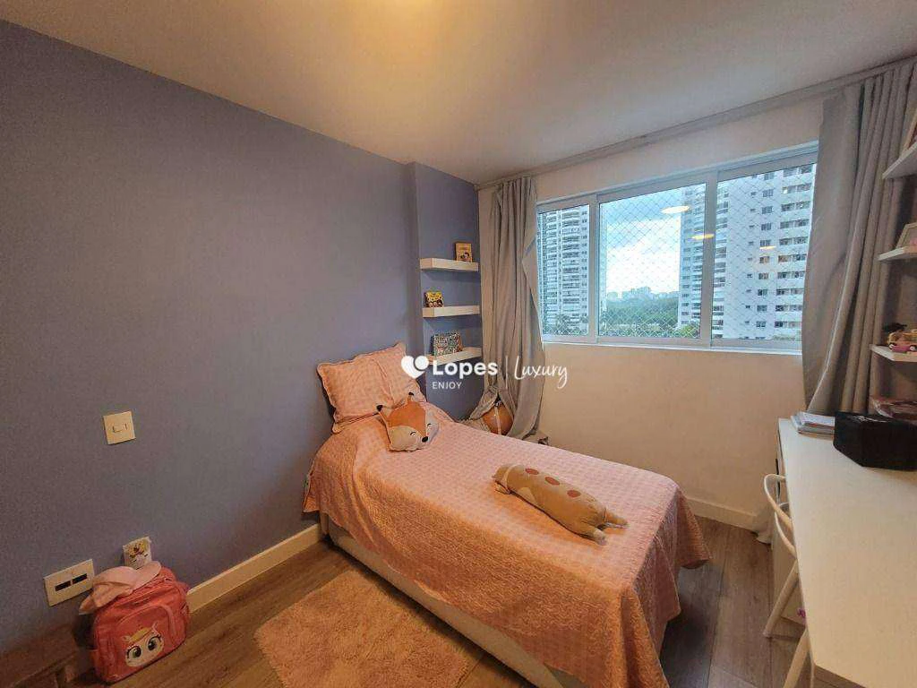 Furnished 2-bedroom apartment with a private BBQ — photo 6