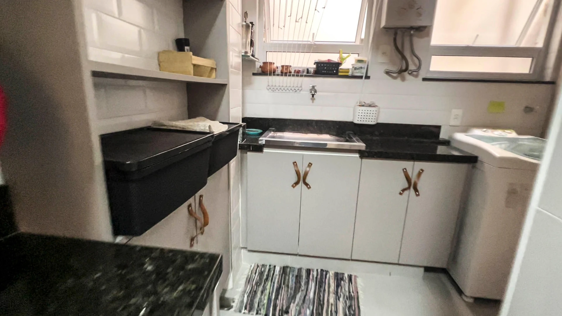 Furnished 2-bedroom apartment with 2 bathrooms — photo 32