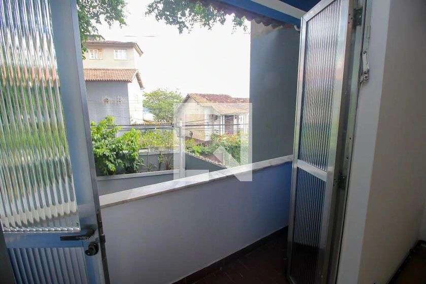 300 m² house with 4 bedrooms and a gas stove — photo 22